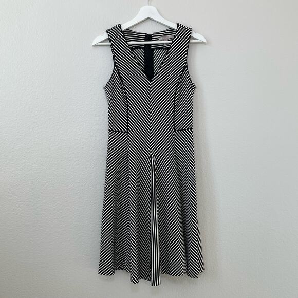 Banana Republic Womens Size Black Striped Midi Dress V-Neck Fit and Flare Size 6 - Picture 1 of 7